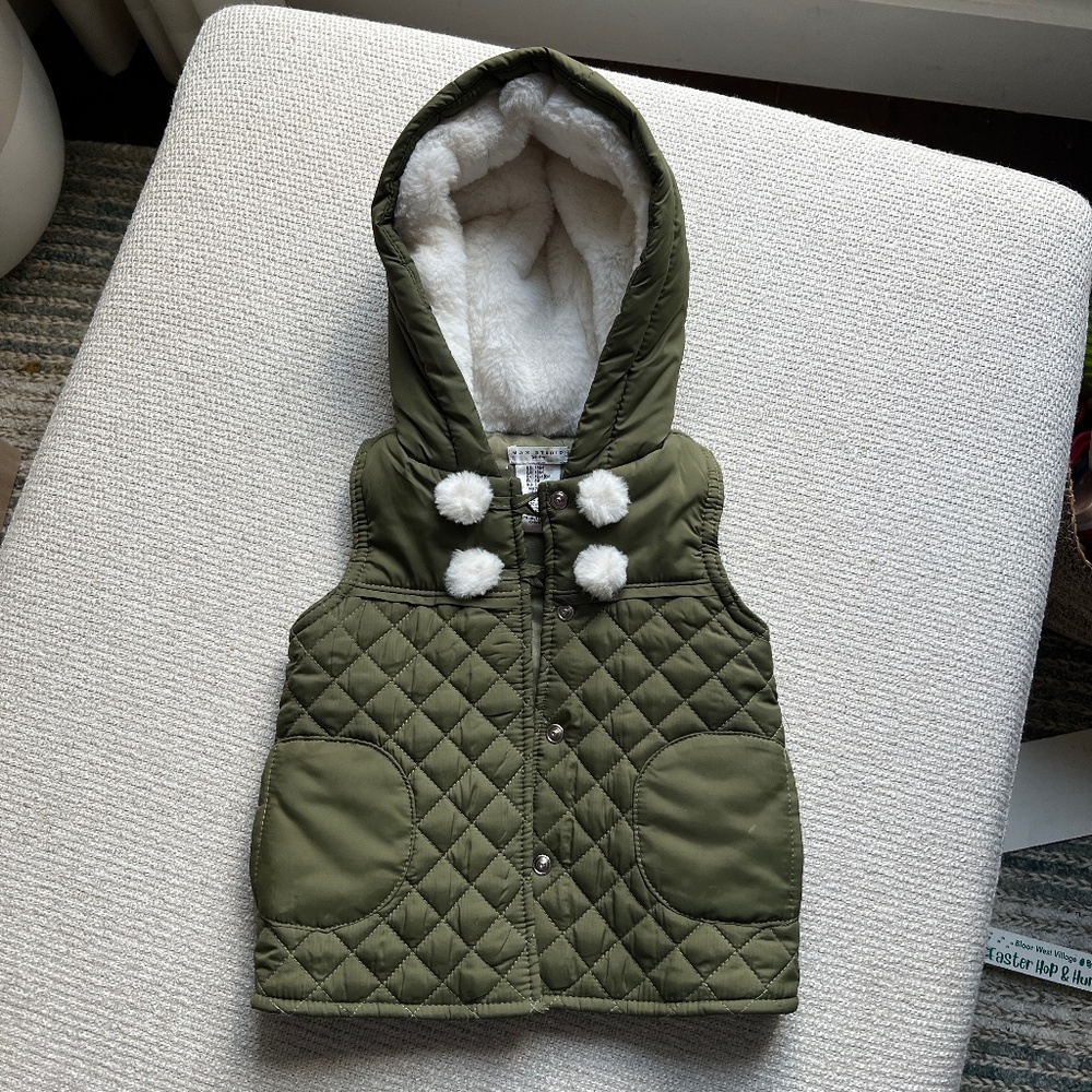 Green Puffer Vest - Size 18M